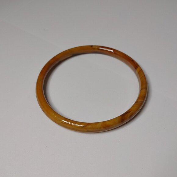 Caramel Colored 8.5 Inch Glass Bangle - Picture 1 of 14